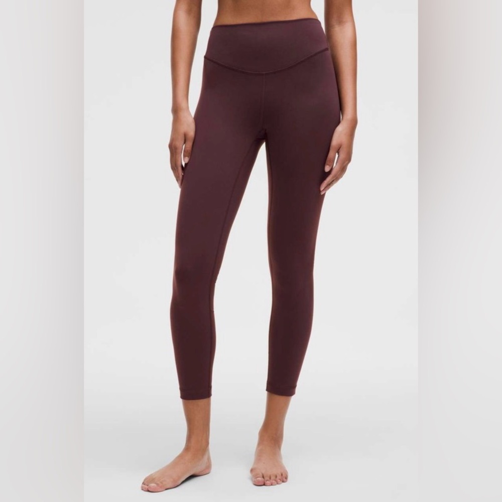 Lululemon Wunder Train High-Rise Tight 25” color, plum Size 4 NWOT